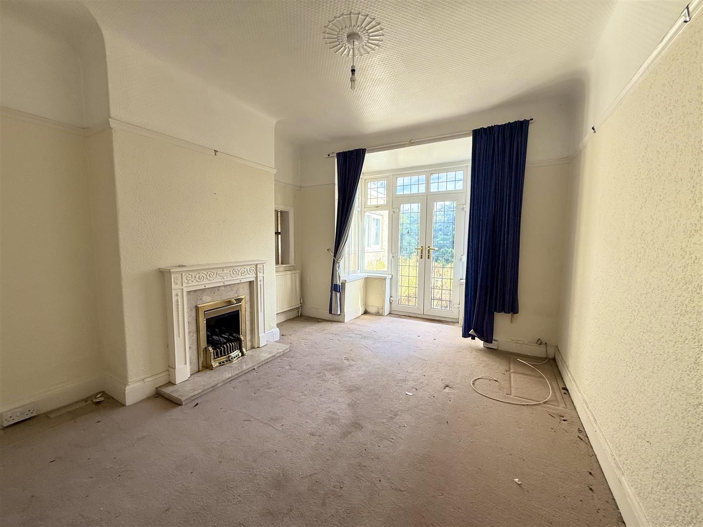 Lon Cae Banc, Sketty, Swansea, SA2 9EF